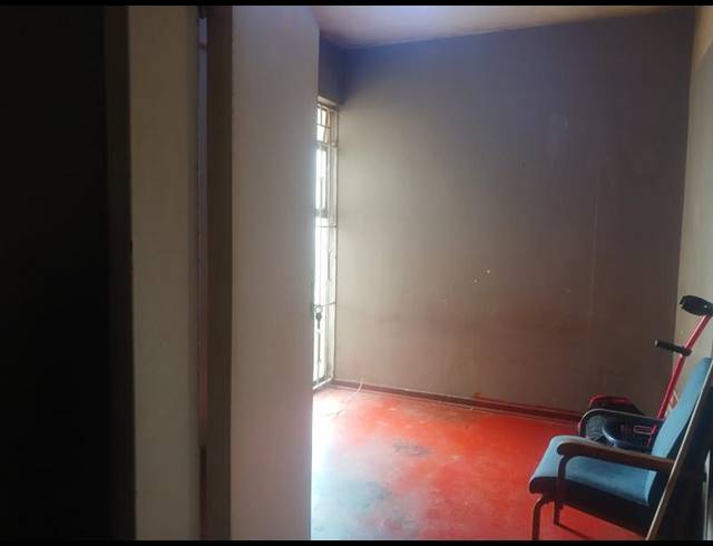 2 BEDROOM APARTMENT FOR SALE IN HILLBROW